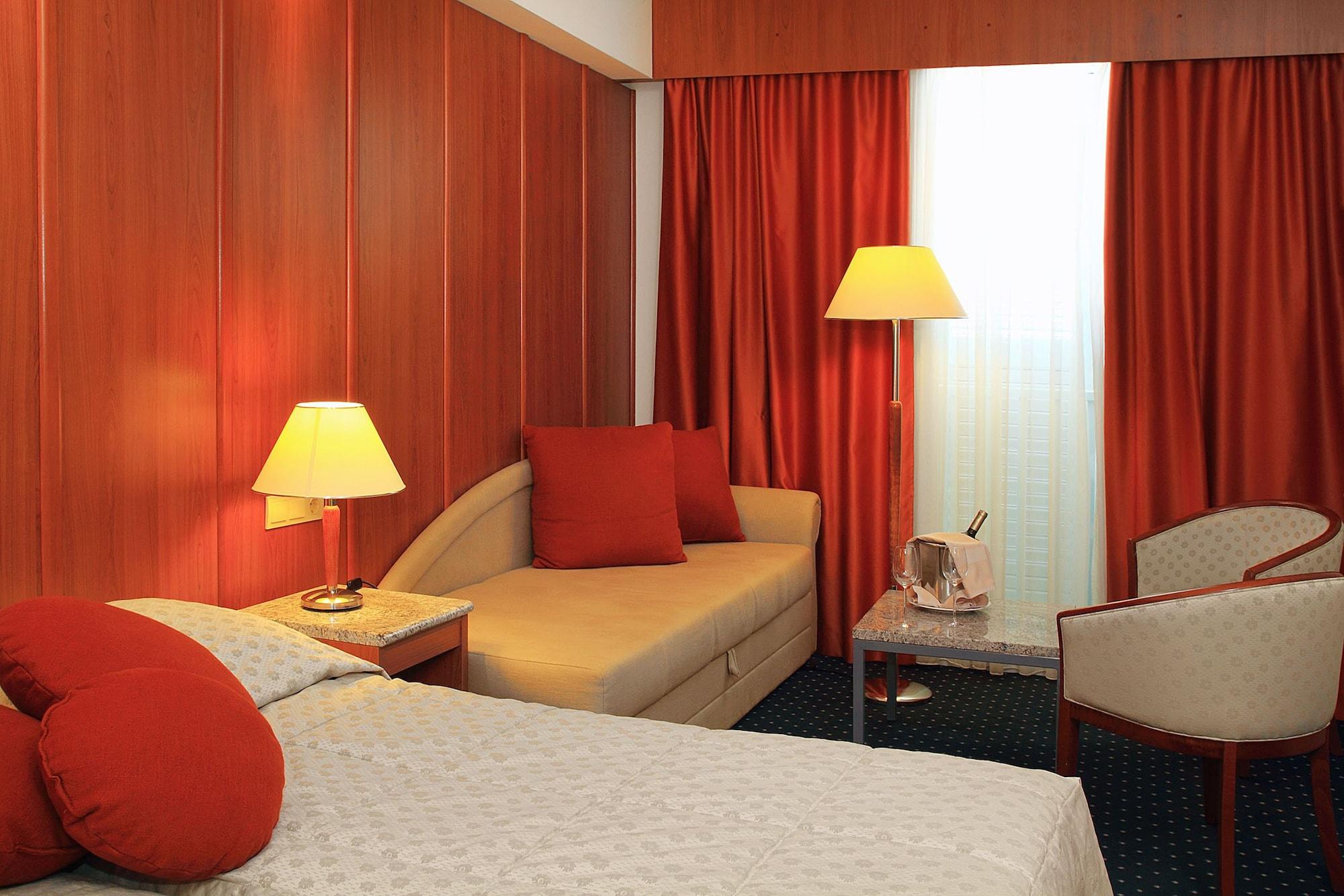 Marko Polo Maradiso Hotel By Aminess Корчула Экстерьер фото
